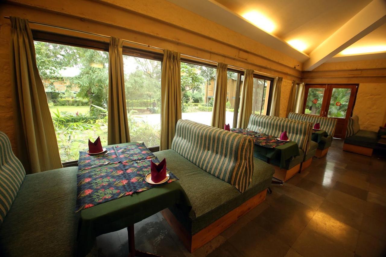 Mpt White Tiger Forest Lodge Tāla Extérieur photo